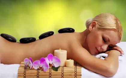 Hot Stone Massage bei Bangkok Thaimassage in Köln